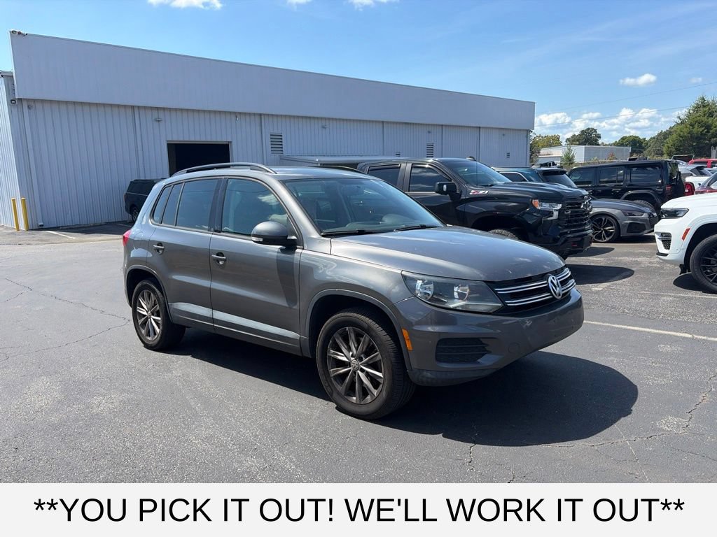 Used 2015 Volkswagen Tiguan SE