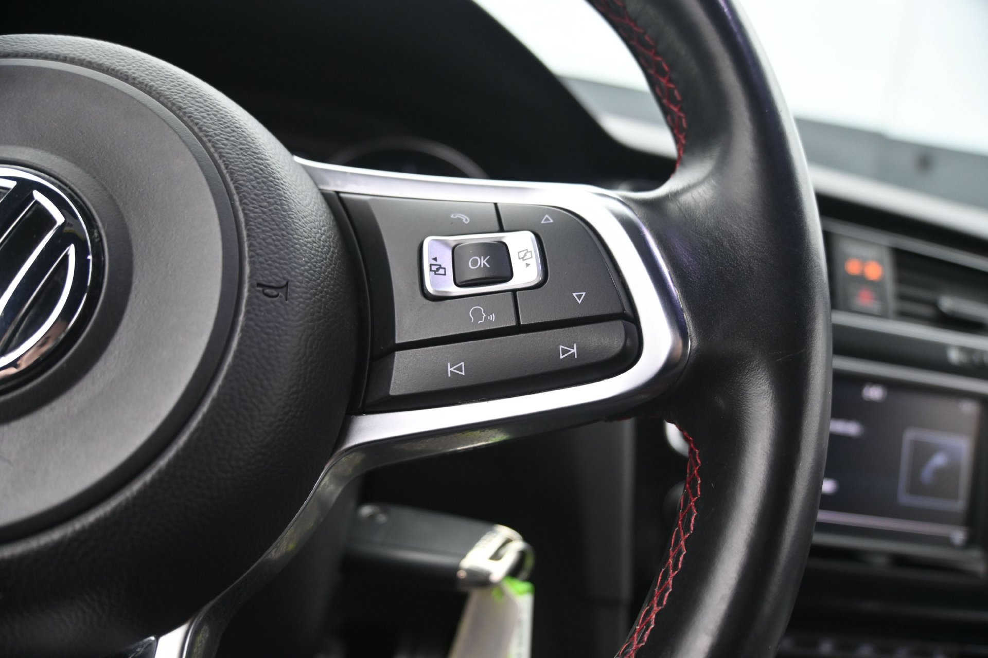 Used 2016 Volkswagen GTI S FWD image 21