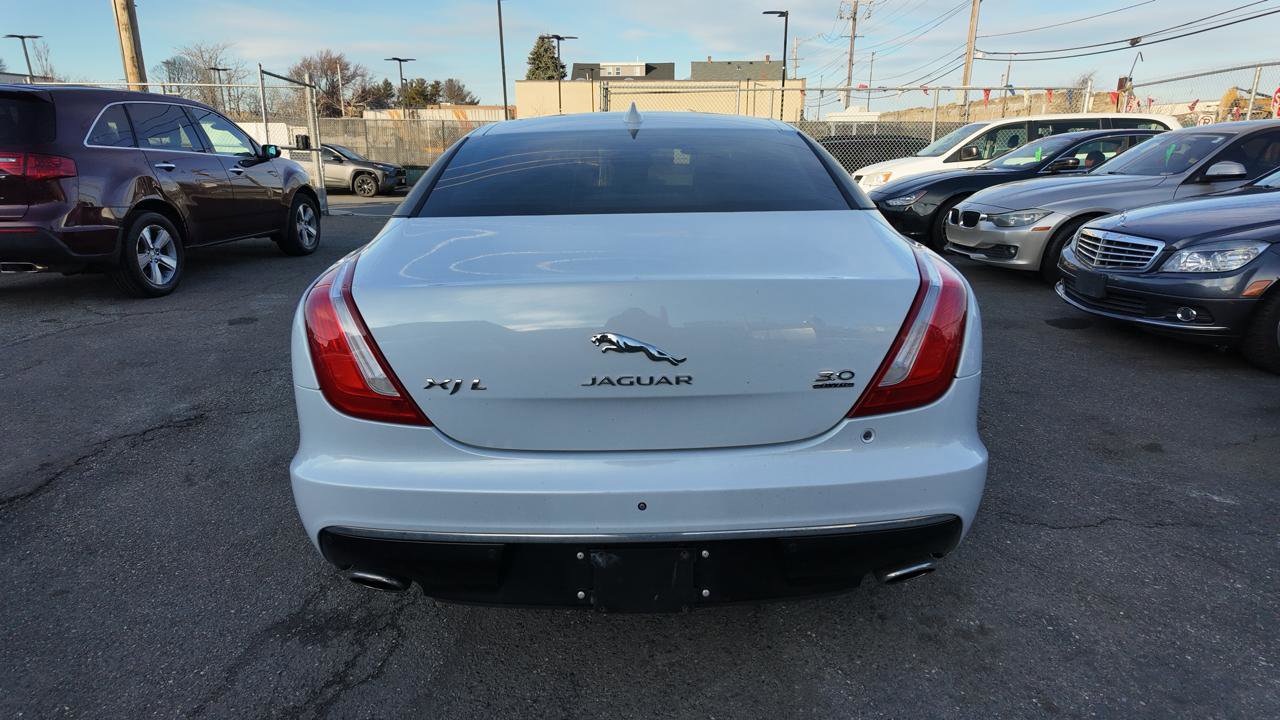 Used 2016 Jaguar XJ L Portfolio image 5