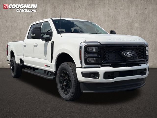 New 2027 Ford F350 Lariat w/ Black Appearance Package