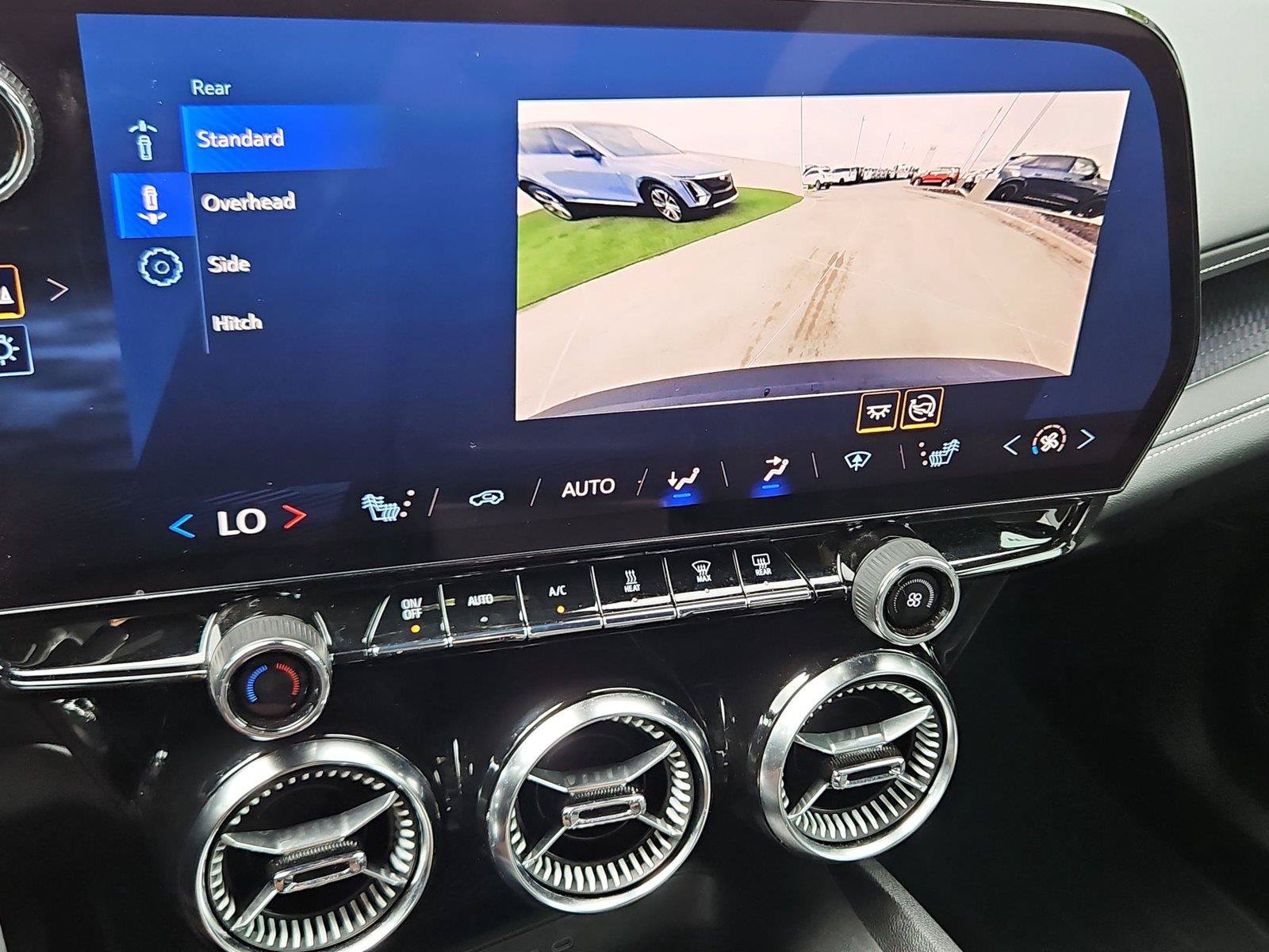 Used 2024 Chevrolet Blazer EV LT AWD/4WD image 19