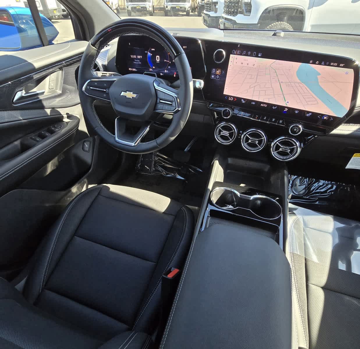 Used 2025 Chevrolet Blazer EV LT w/ Super Cruise Package AWD/4WD image 31