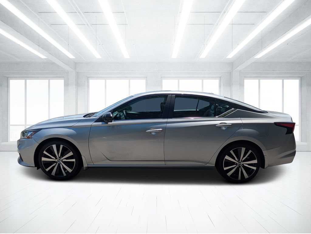 Used 2019 Nissan Altima 2.5 SR w/ SR Premium Package FWD image 6