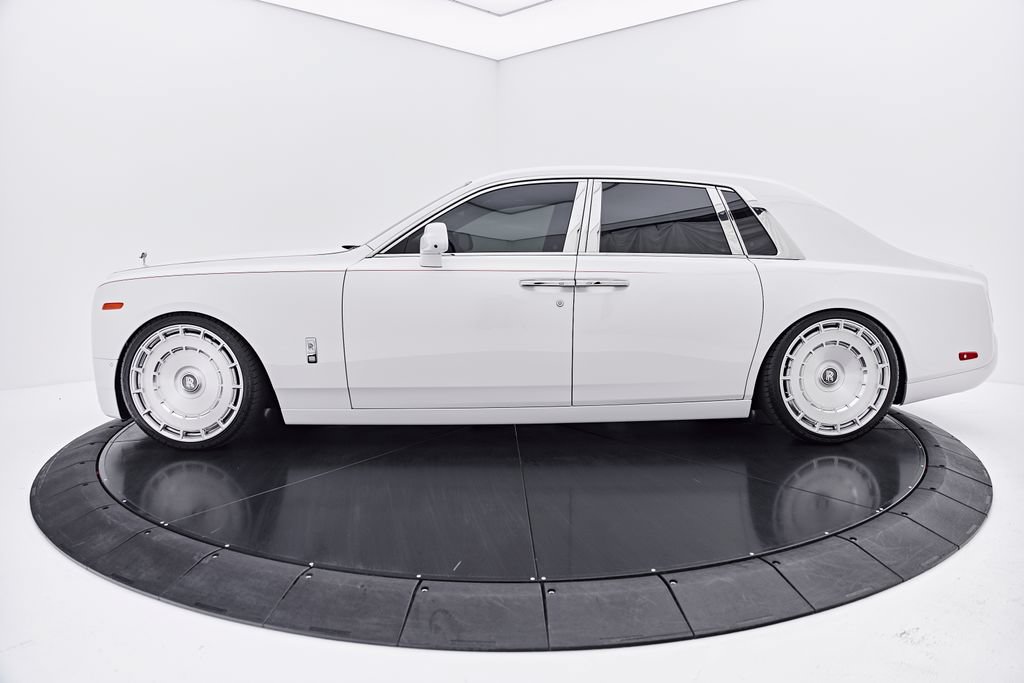 Used 2021 Rolls-Royce Phantom Sedan RWD image 13