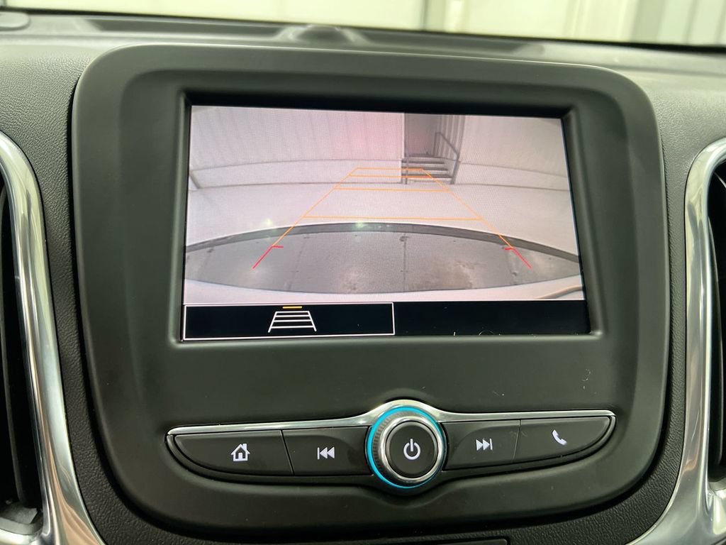 Used 2023 Chevrolet Equinox LS AWD/4WD image 15