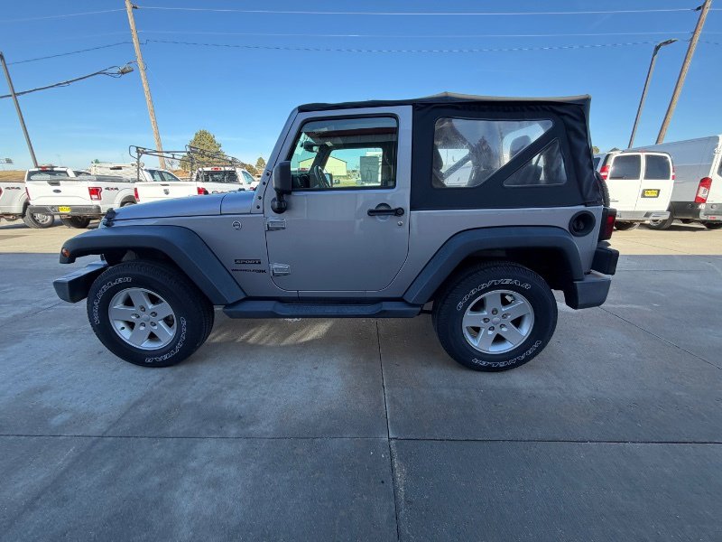 Used 2018 Jeep Wrangler Sport image 5