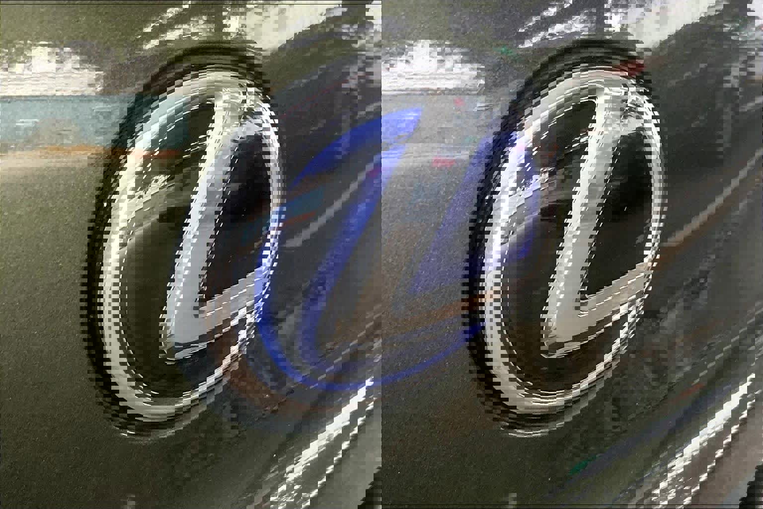 Used 2020 Lexus UX 250h w/ Accessory Package image 31