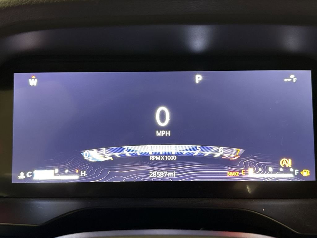 Used 2023 Jeep Grand Cherokee L Limited w/ Black Appearance Package image 12