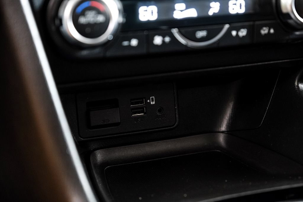 Used 2018 MAZDA MAZDA3 Touring FWD image 27