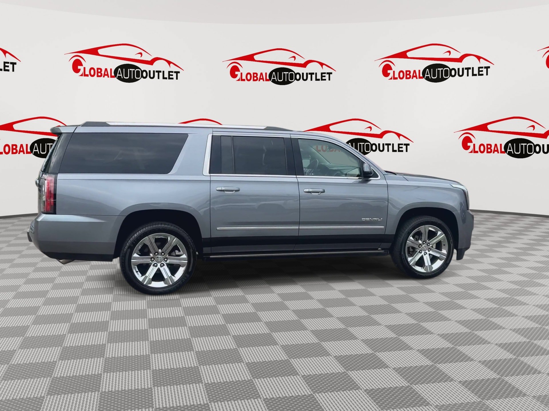 Used 2019 GMC Yukon XL Denali w/ Open Road Package RWD image 9