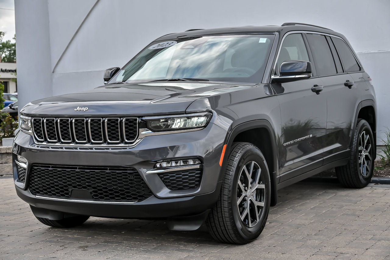 Used 2023 Jeep Grand Cherokee Limited w/ MOPAR Finishing Package AWD/4WD image 6