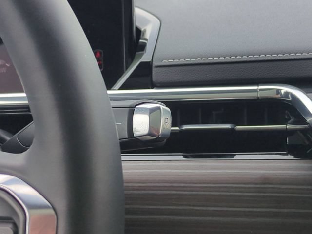 Certified 2026 GMC Sierra EV Denali AWD/4WD image 17