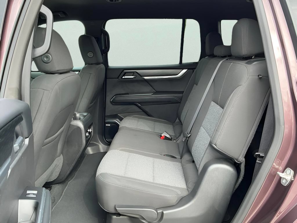 Used 2025 GMC Acadia Elevation FWD image 37