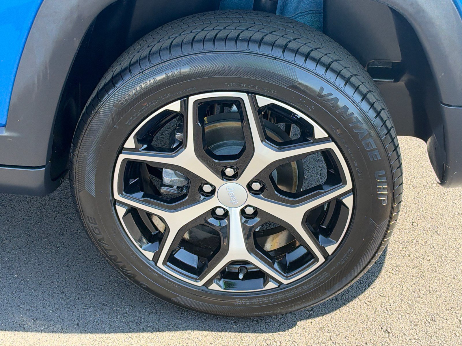 Used 2024 Jeep Compass Limited AWD/4WD image 19