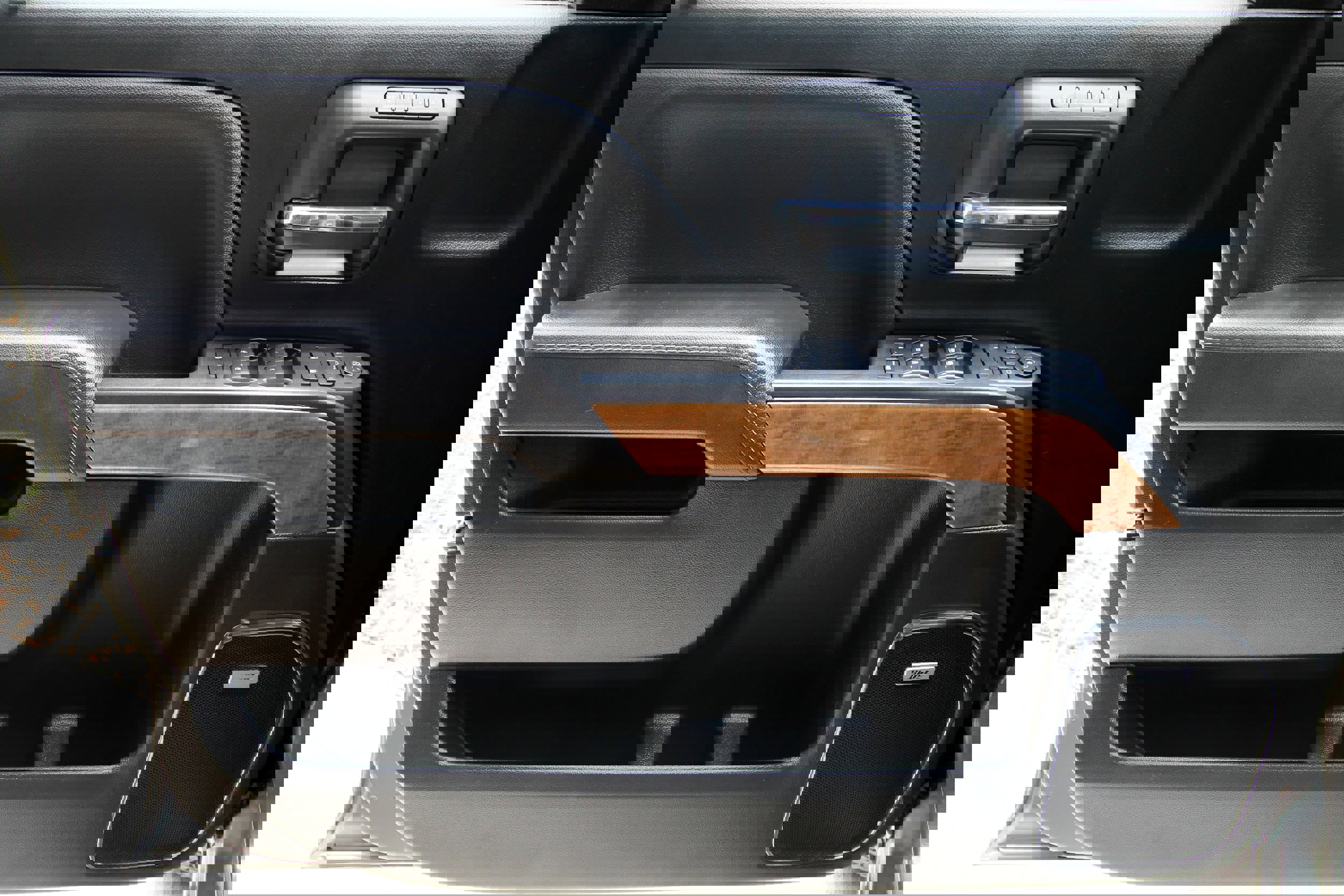 Used 2017 Chevrolet Silverado 3500 LTZ w/ Duramax Plus Package AWD/4WD image 19