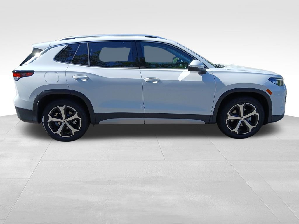 New 2026 Volkswagen Tiguan SE image 6