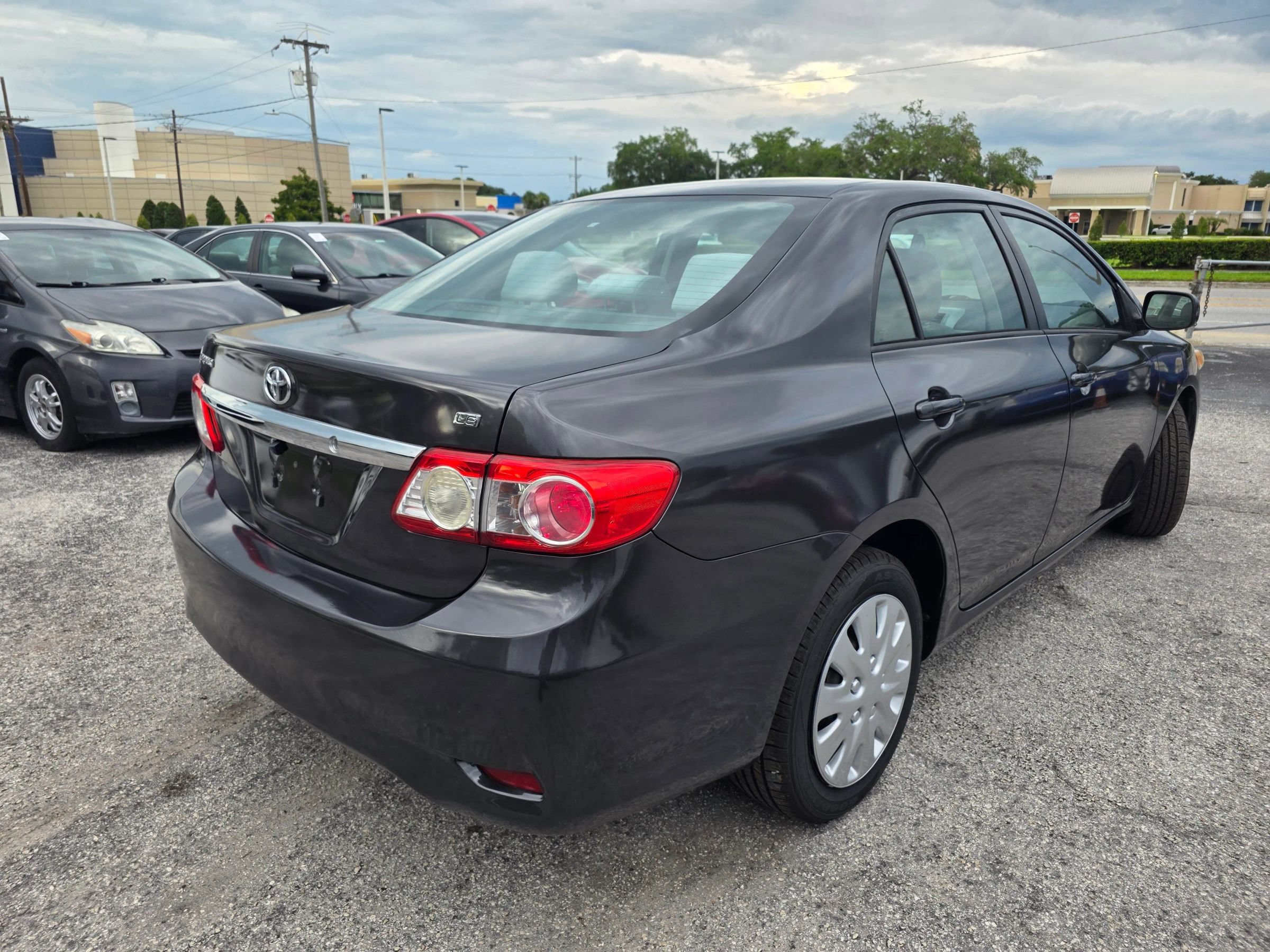 Used 2012 Toyota Corolla LE FWD image 7