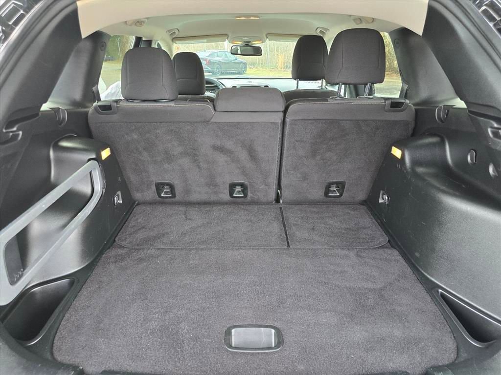 Used 2018 Jeep Cherokee Latitude w/ Altitude Package image 26