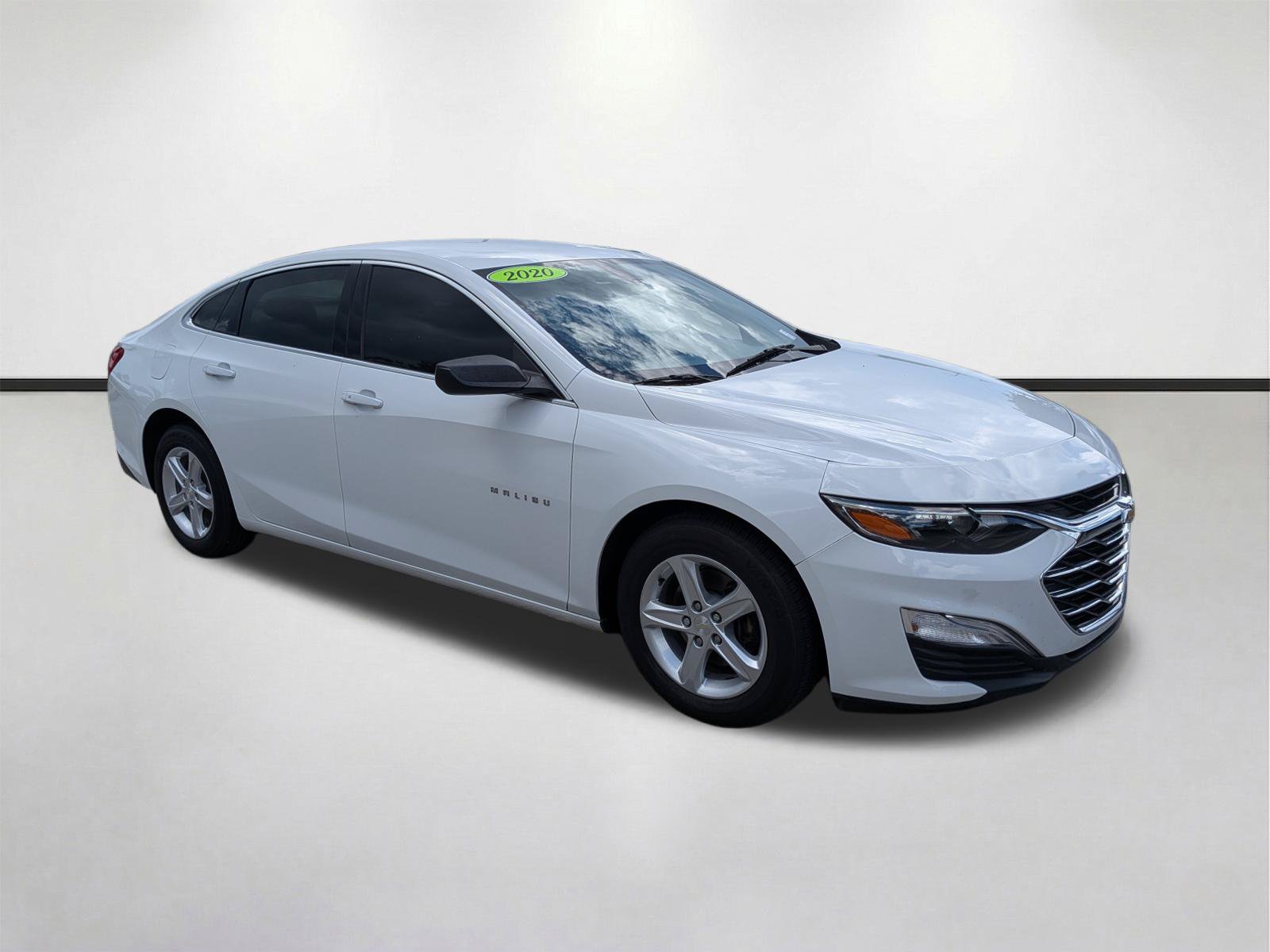 Used 2020 Chevrolet Malibu LS FWD image 2