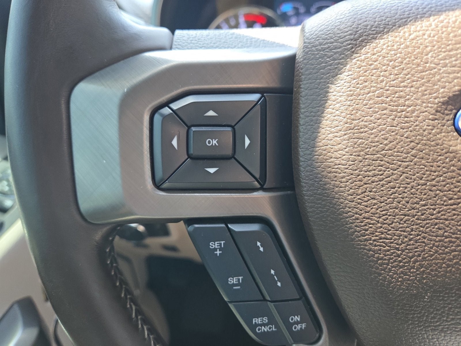 Used 2019 Ford F250 Limited AWD/4WD image 14