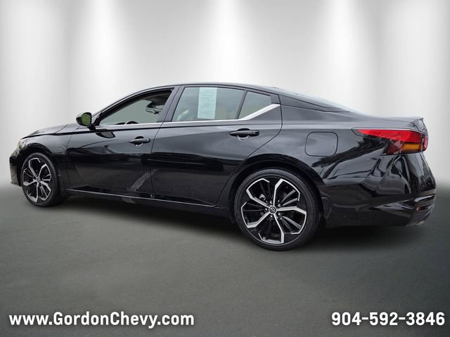 Used 2025 Nissan Altima 2.5 SR FWD image 3