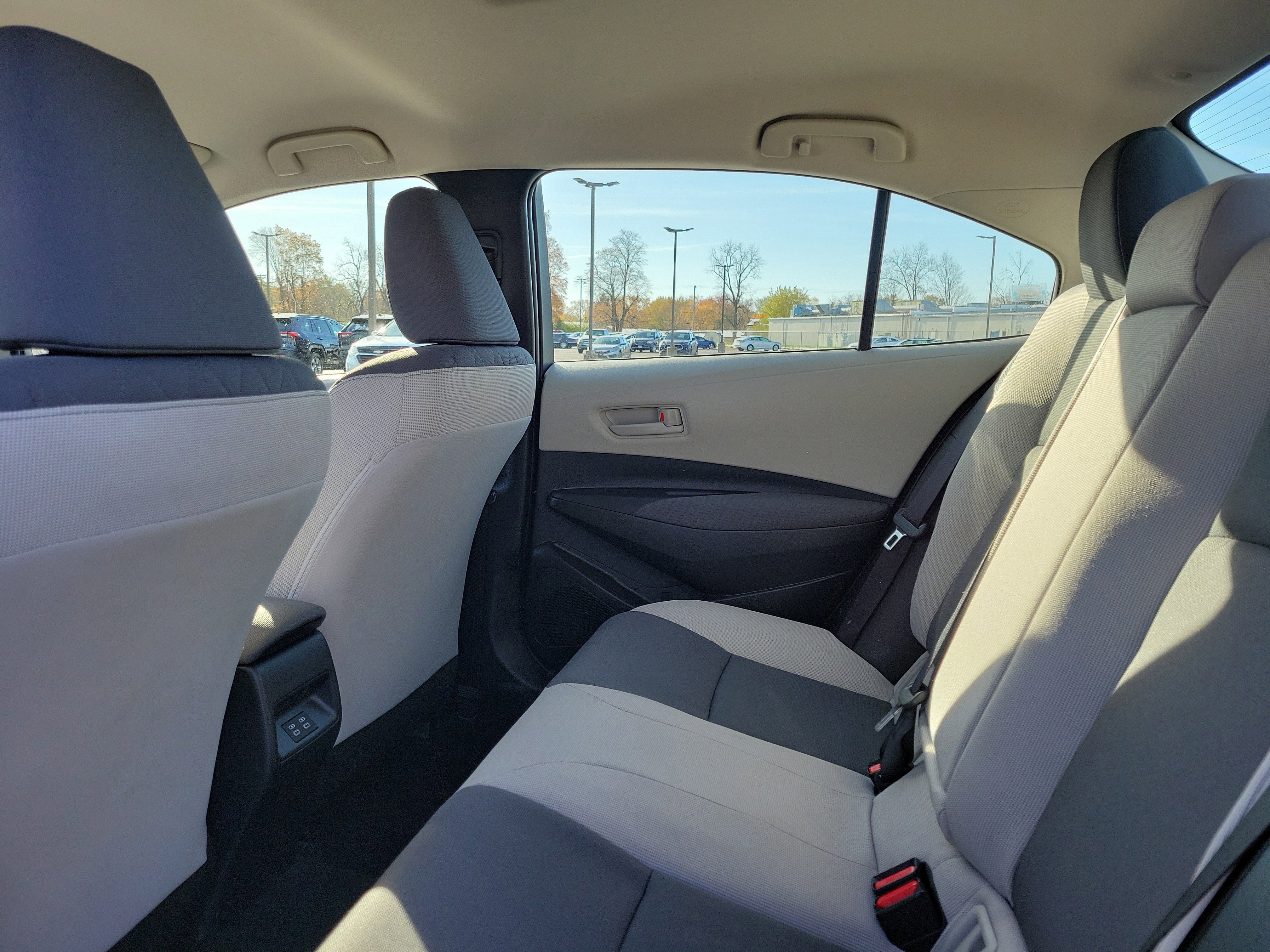 Used 2024 Toyota Corolla LE image 20