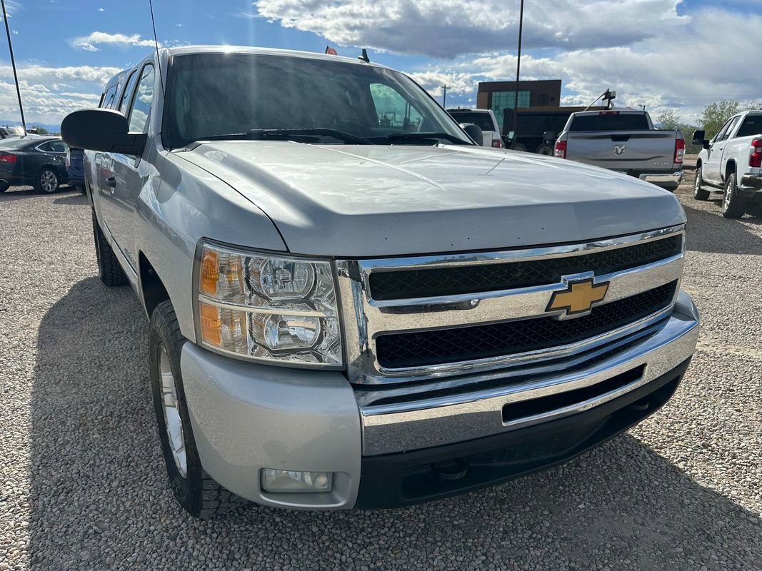 Used 2010 Chevrolet Silverado 1500 LT w/ Power Pack Plus AWD/4WD image 2