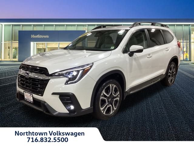 Used 2023 Subaru Ascent Limited image 3