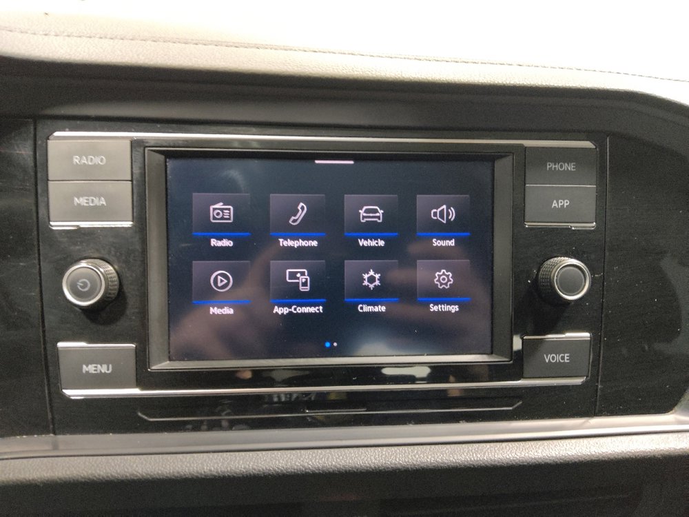 Used 2024 Volkswagen Jetta SE image 25