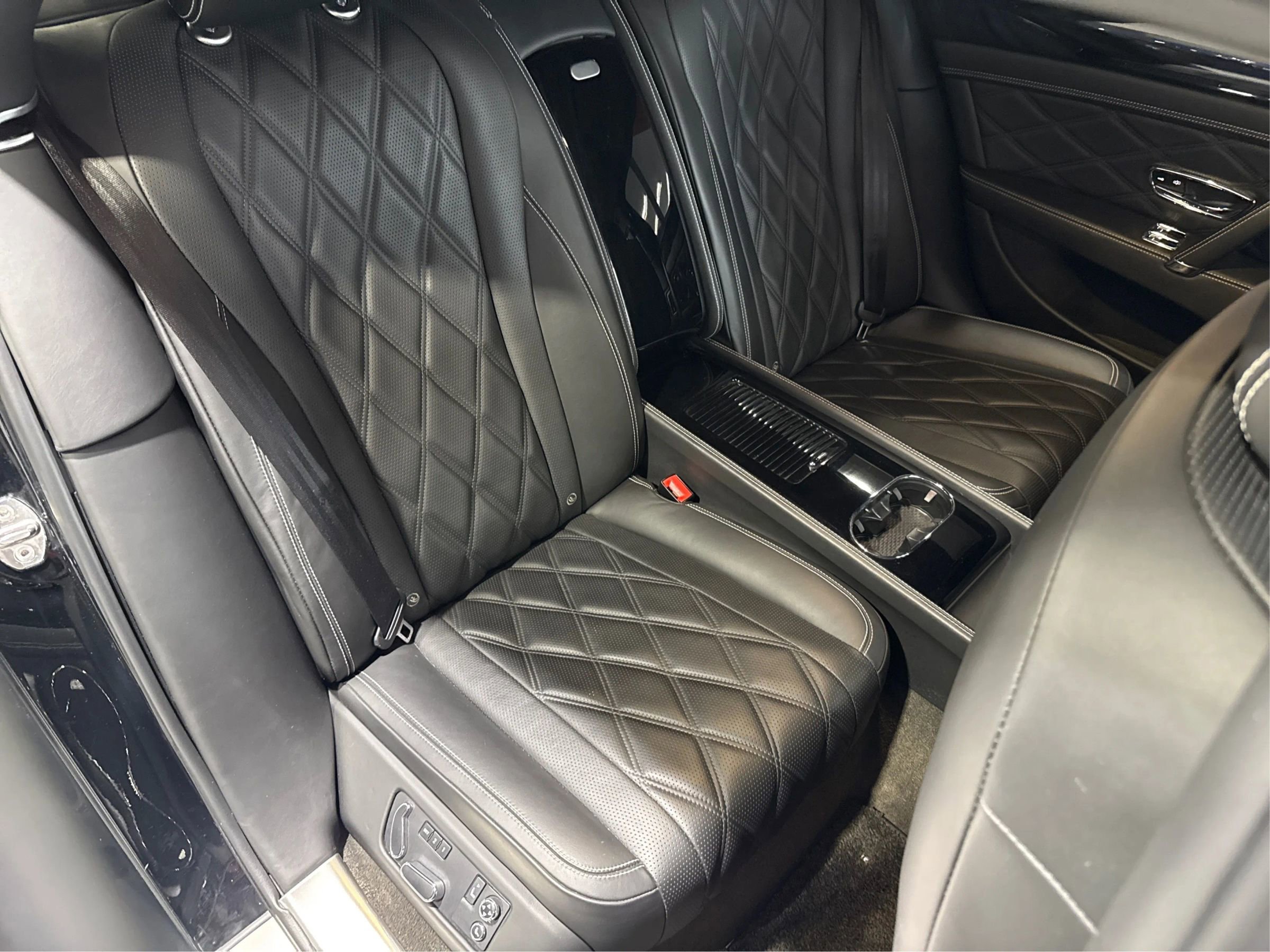 Used 2014 Bentley Flying Spur W12 image 15