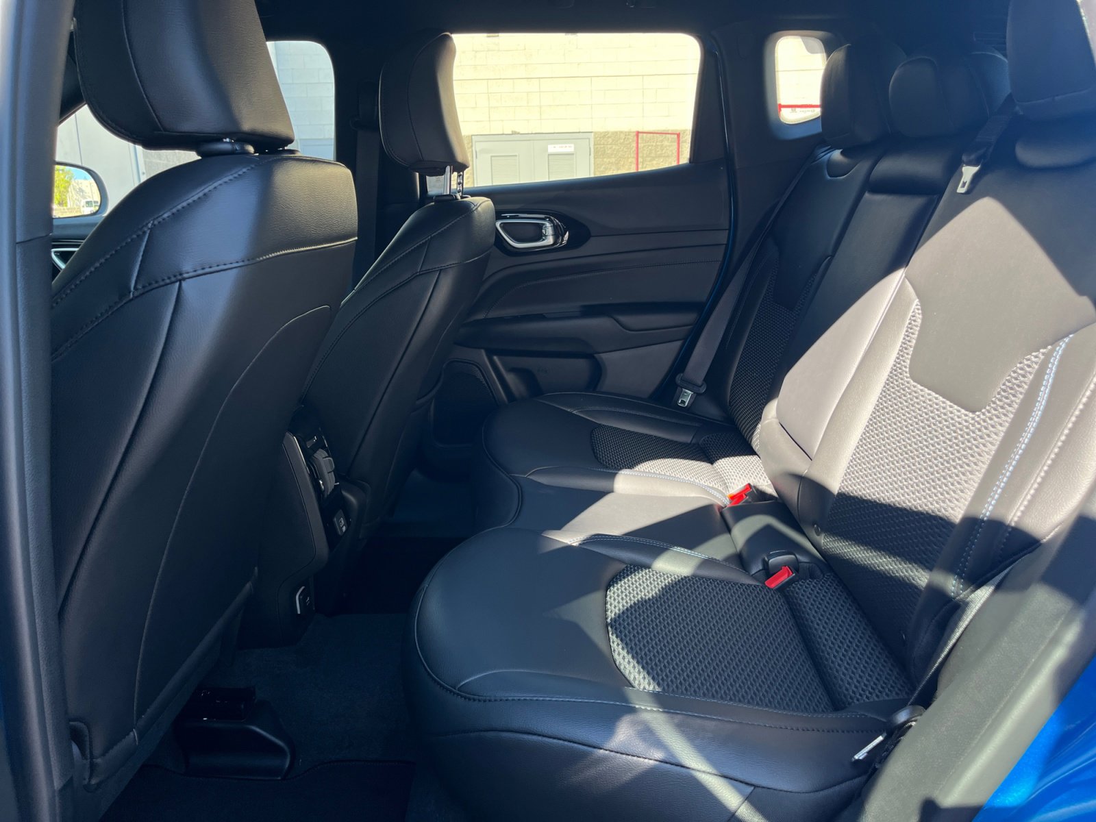 New 2026 Jeep Compass Latitude image 24