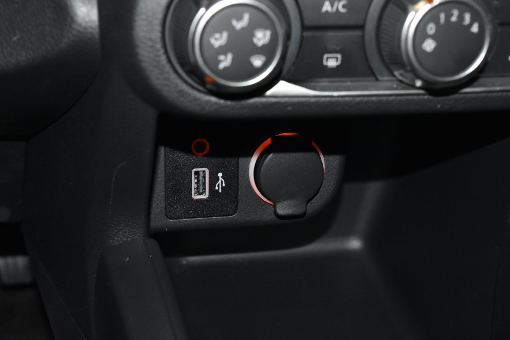 Certified 2025 Nissan Kicks Play S FWD image 12