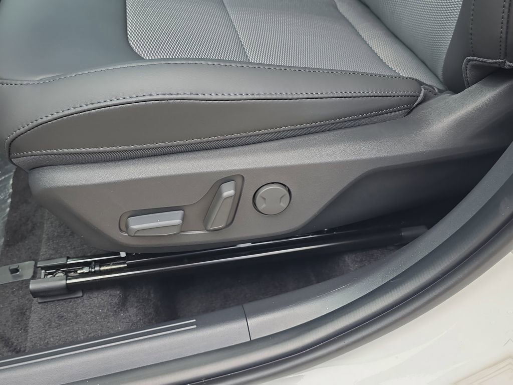 New 2026 Kia Niro EX FWD image 20