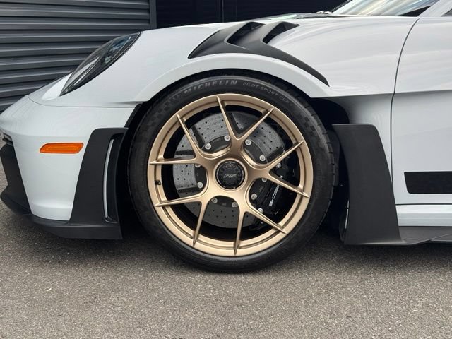 Used 2025 Porsche 911 GT3 RS RWD image 11