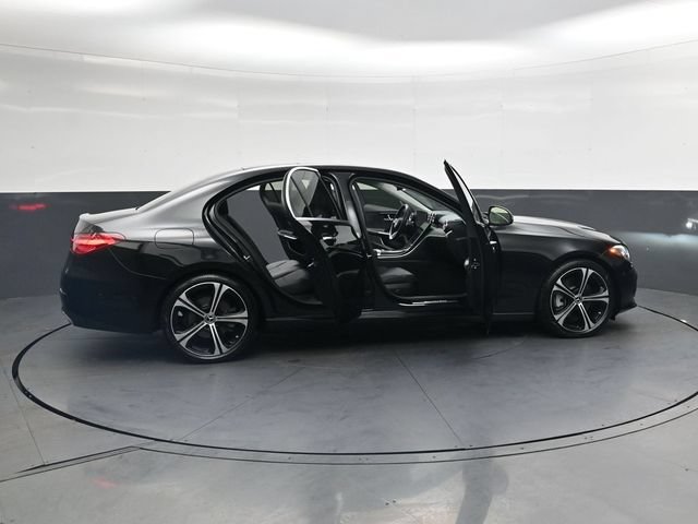 Used 2022 Mercedes-Benz C 300 Sedan image 31