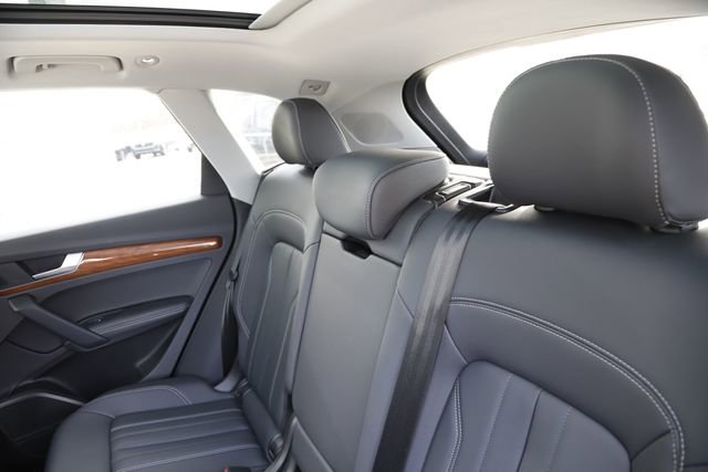 Used 2023 Audi Q5 2.0T Premium Plus w/ Premium Plus Package image 17