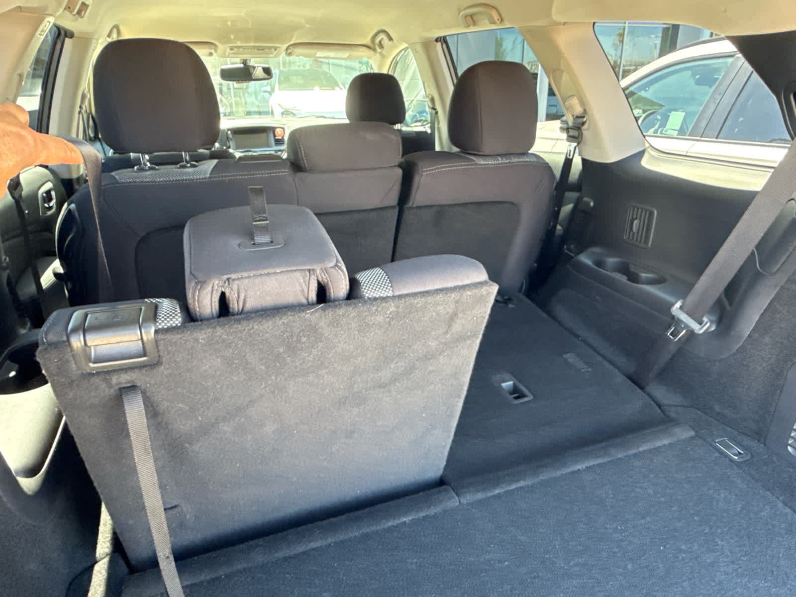 Used 2019 Nissan Pathfinder SV AWD/4WD image 13