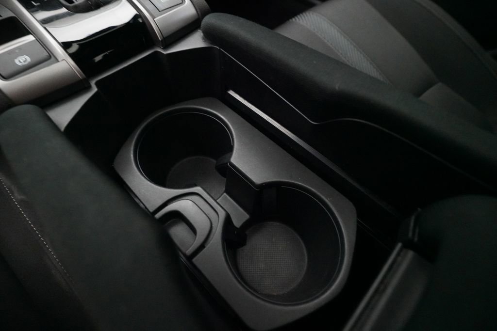 Used 2019 Honda Civic EX image 16