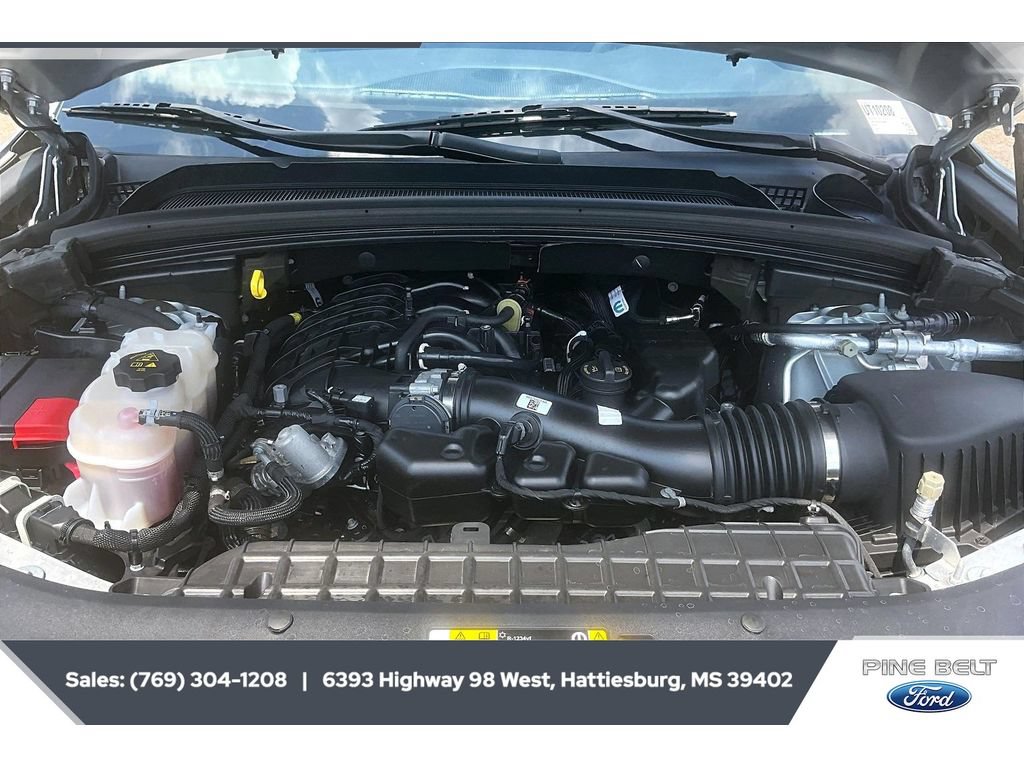 Used 2023 Jeep Grand Cherokee Altitude AWD/4WD image 8
