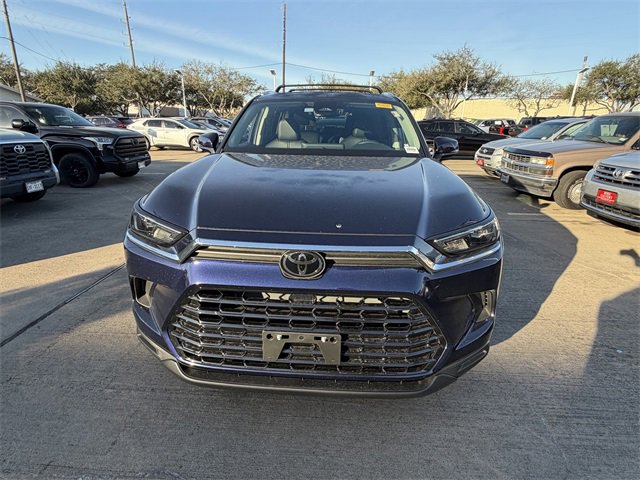 Used 2026 Toyota Grand Highlander XLE image 2