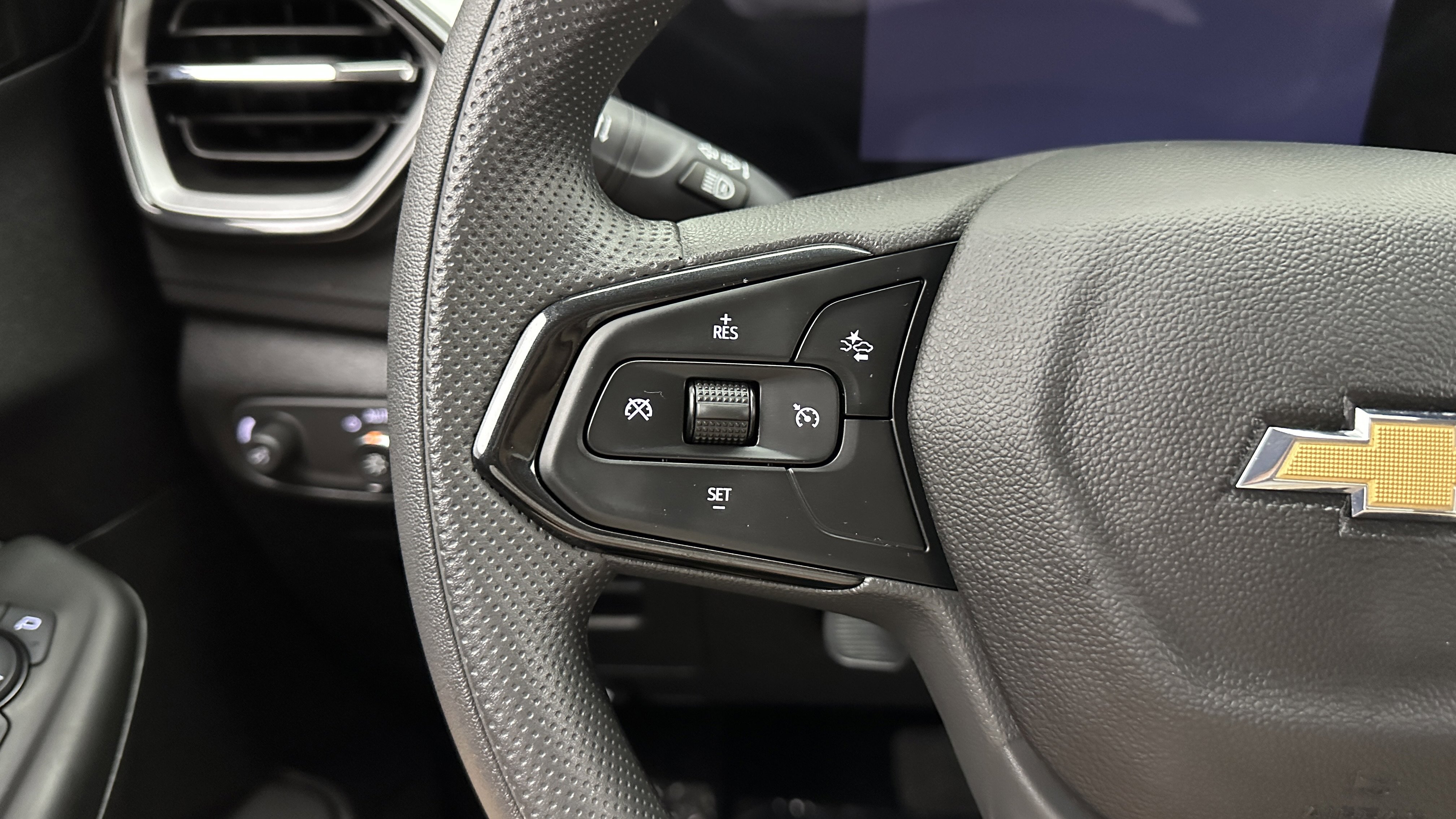 Used 2025 Chevrolet TrailBlazer LT image 16