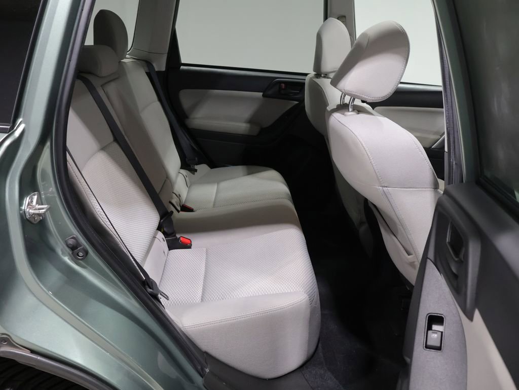 Used 2016 Subaru Forester 2.5i Premium image 21