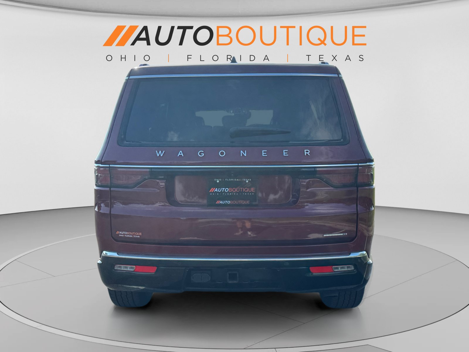 Used 2024 Jeep Wagoneer Series II w/ Flexible Seating Group RWD image 4