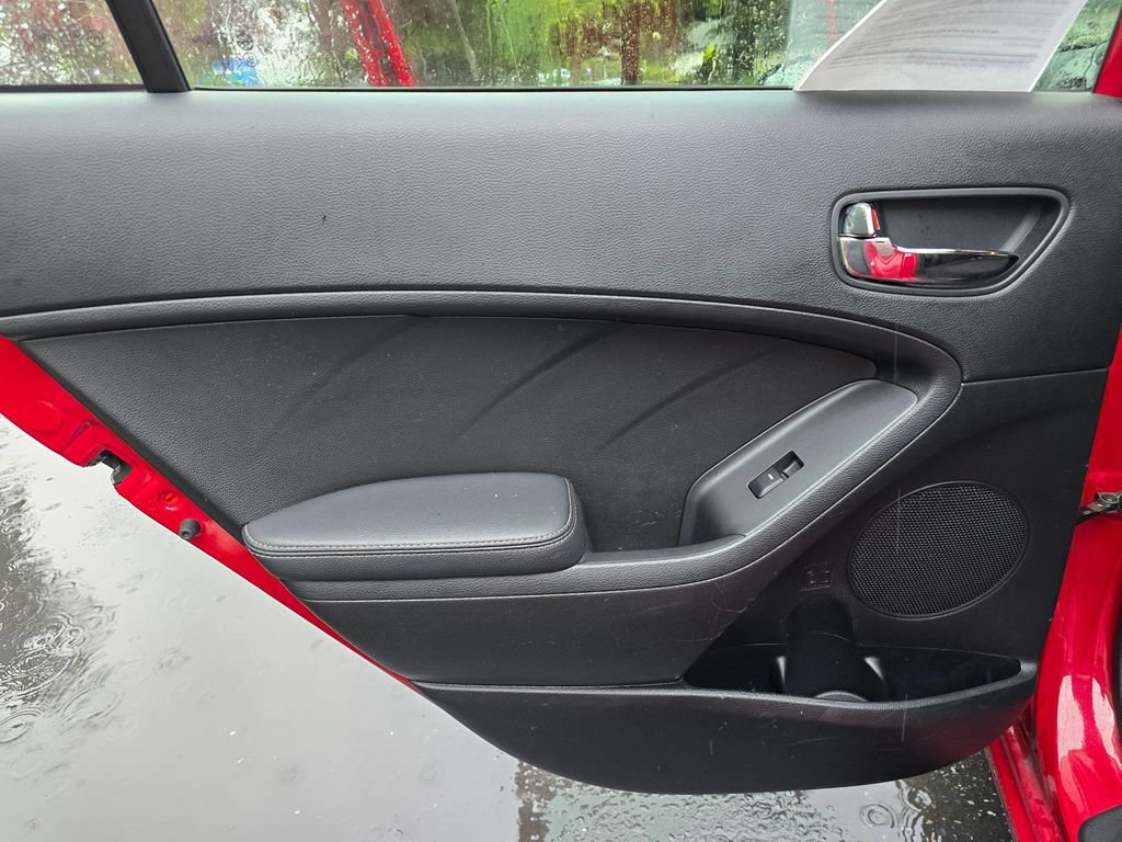 Used 2016 Kia Forte LX FWD image 10