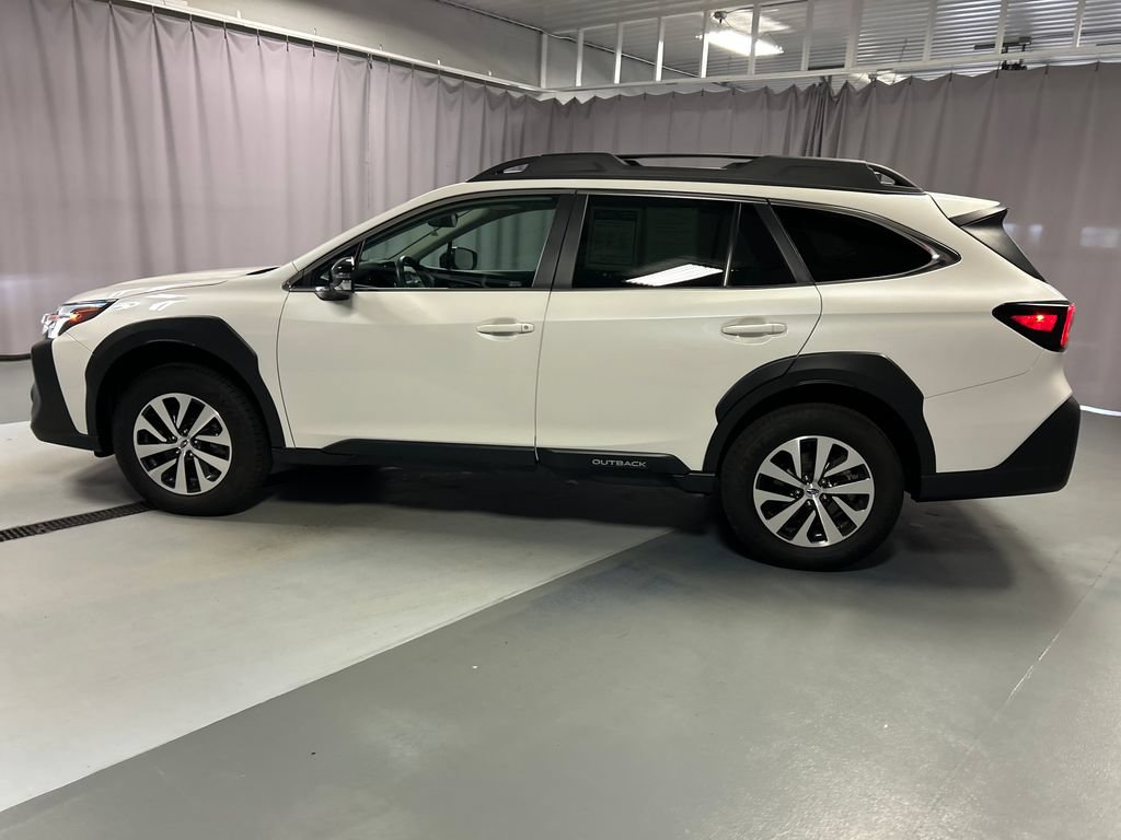 Used 2025 Subaru Outback Premium w/ Popular Package #1A AWD/4WD image 4
