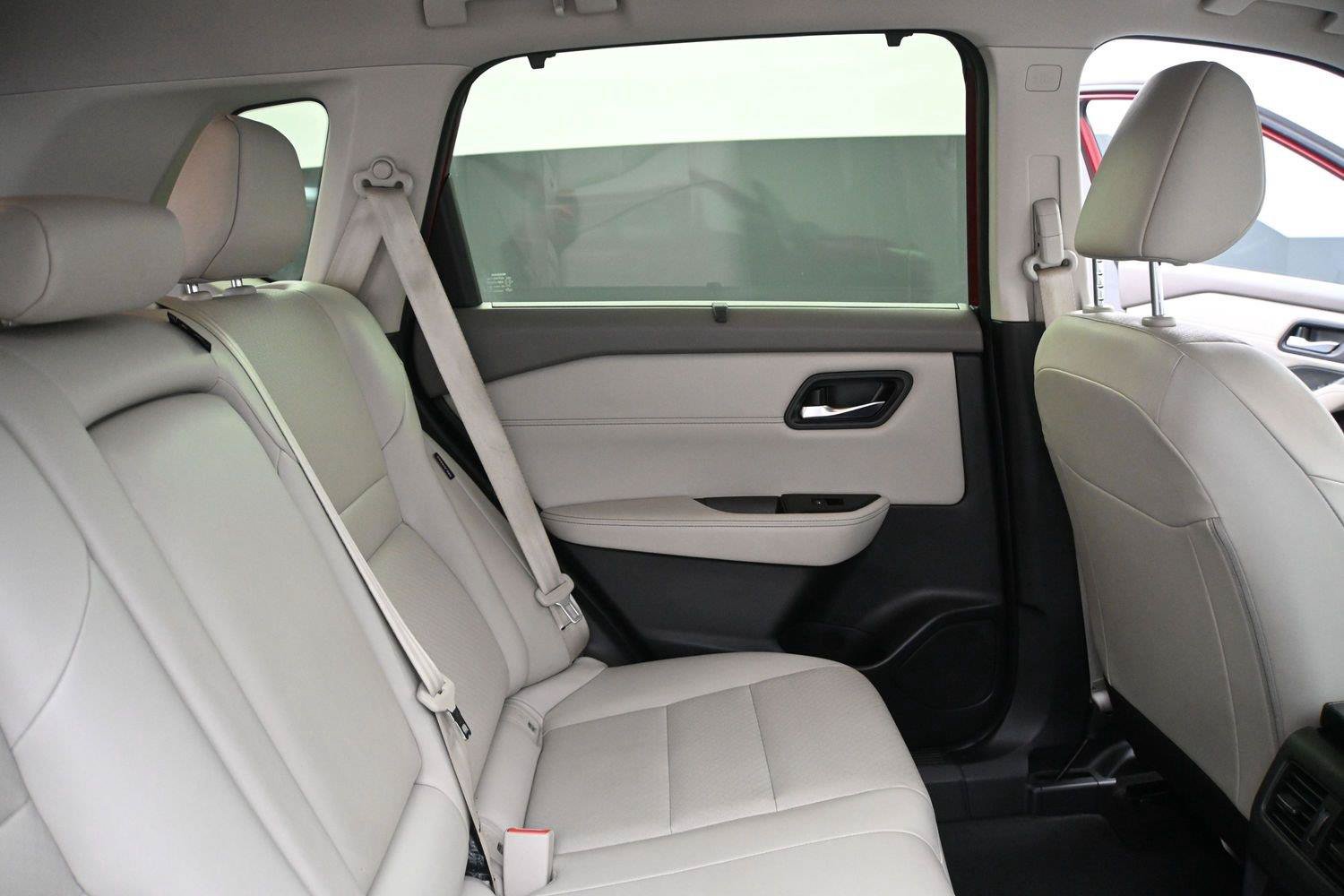 Used 2023 Nissan Rogue SV w/ SV Premium B Package AWD/4WD image 19