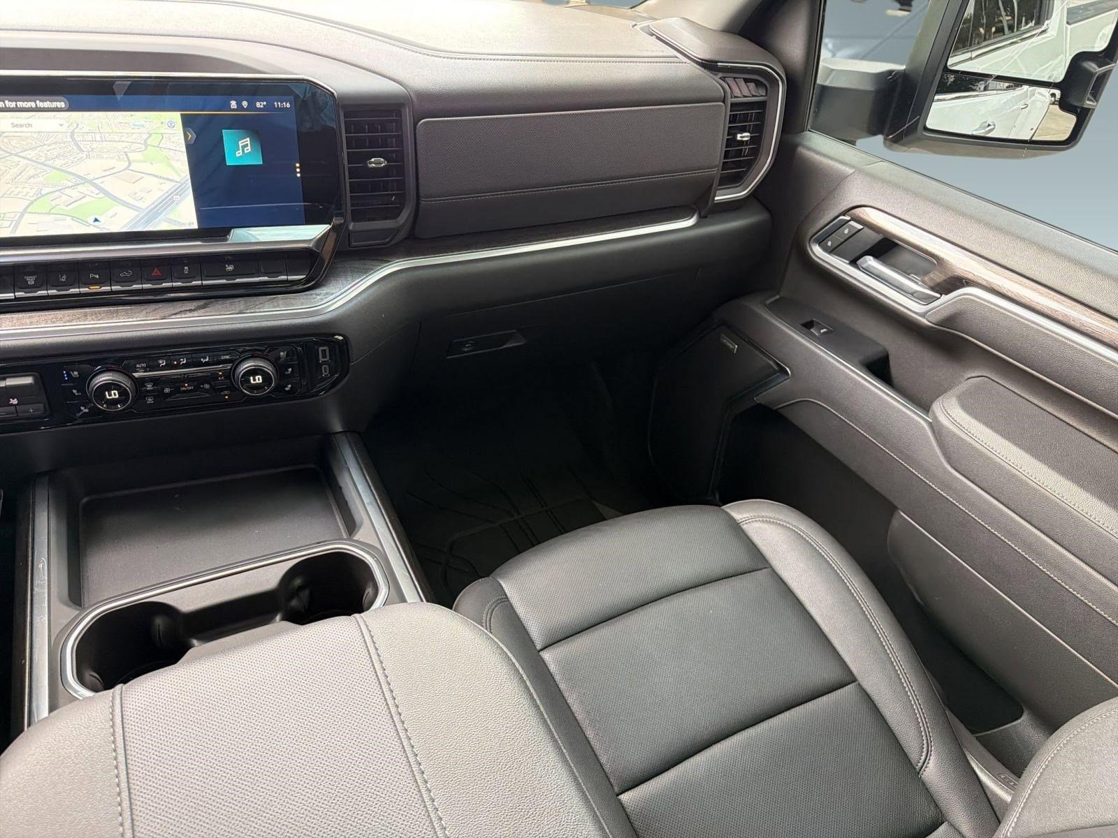 Certified 2025 Chevrolet Silverado 3500 LTZ w/ LTZ Convenience Package AWD/4WD image 29