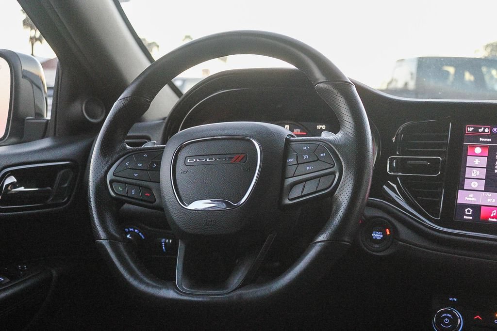 Used 2025 Dodge Durango GT RWD image 16