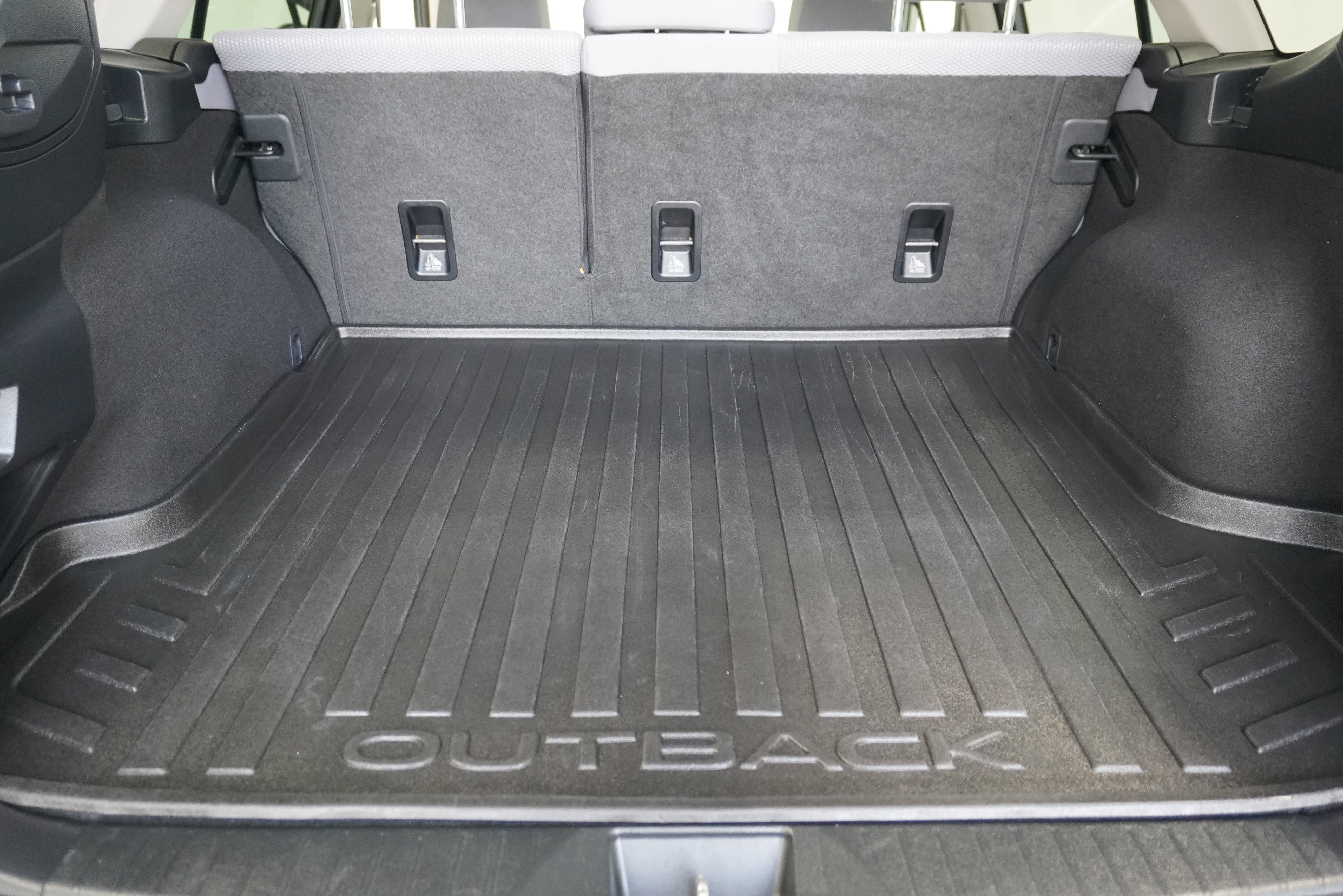 Used 2019 Subaru Outback 2.5i Premium image 23