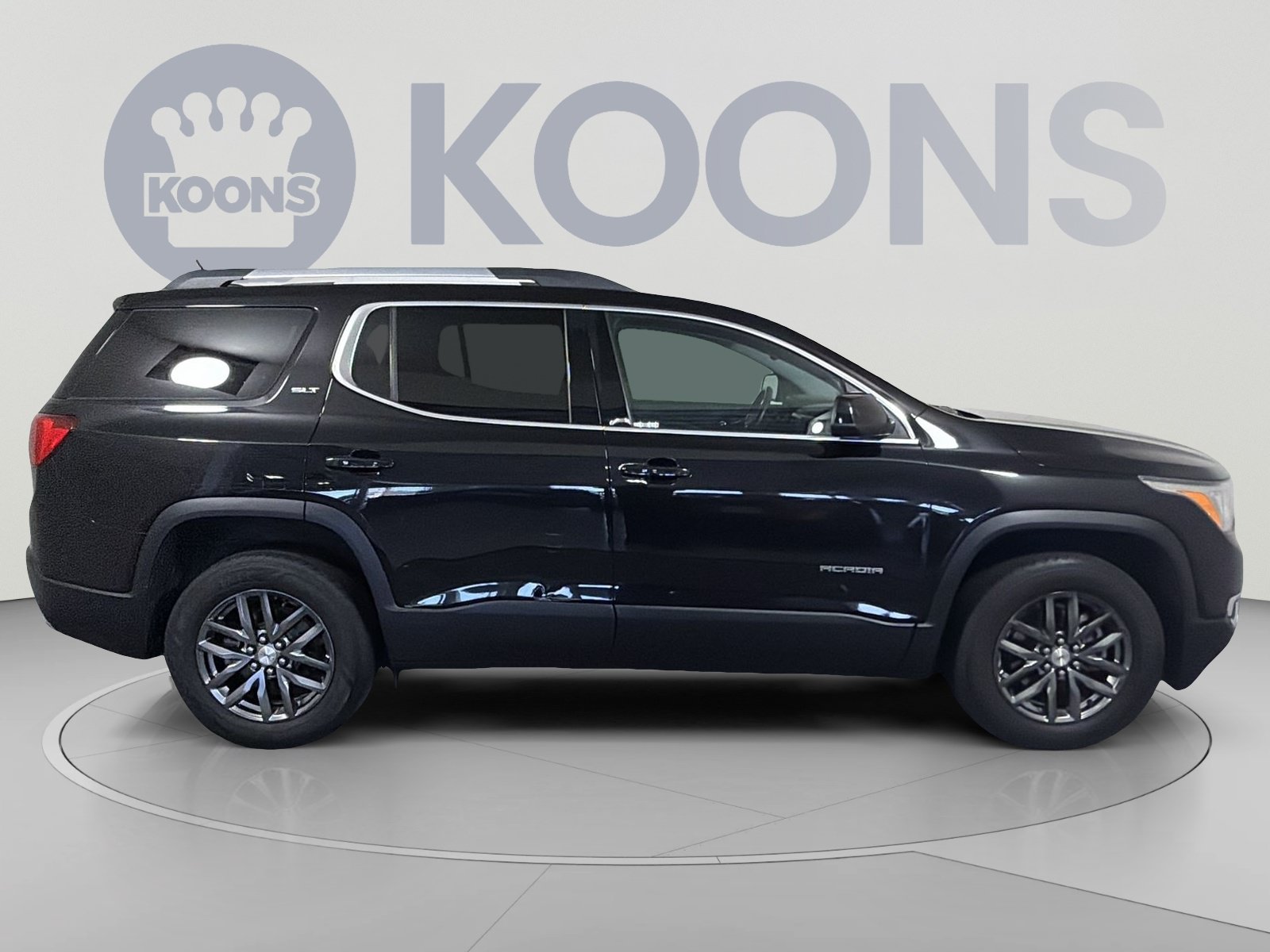 Used 2017 GMC Acadia SLT FWD image 8